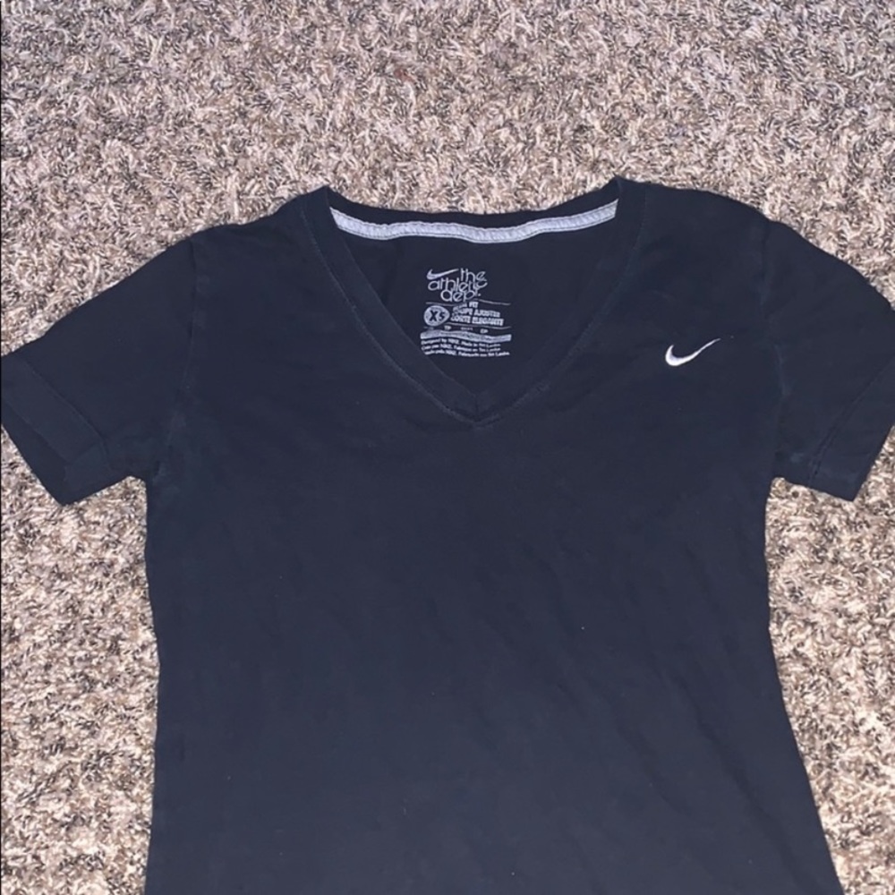 Black Nike T-shirts